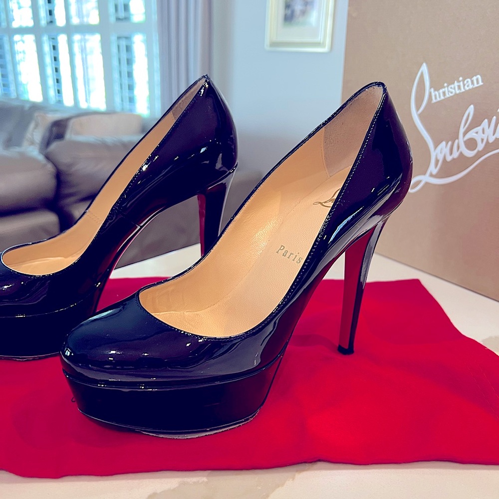 CHRISTIAN LOUBOUTIN